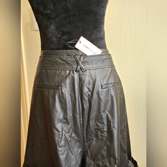 NWT Elizabeth & James Faux Leather Shorts - Picture 2 of 11
